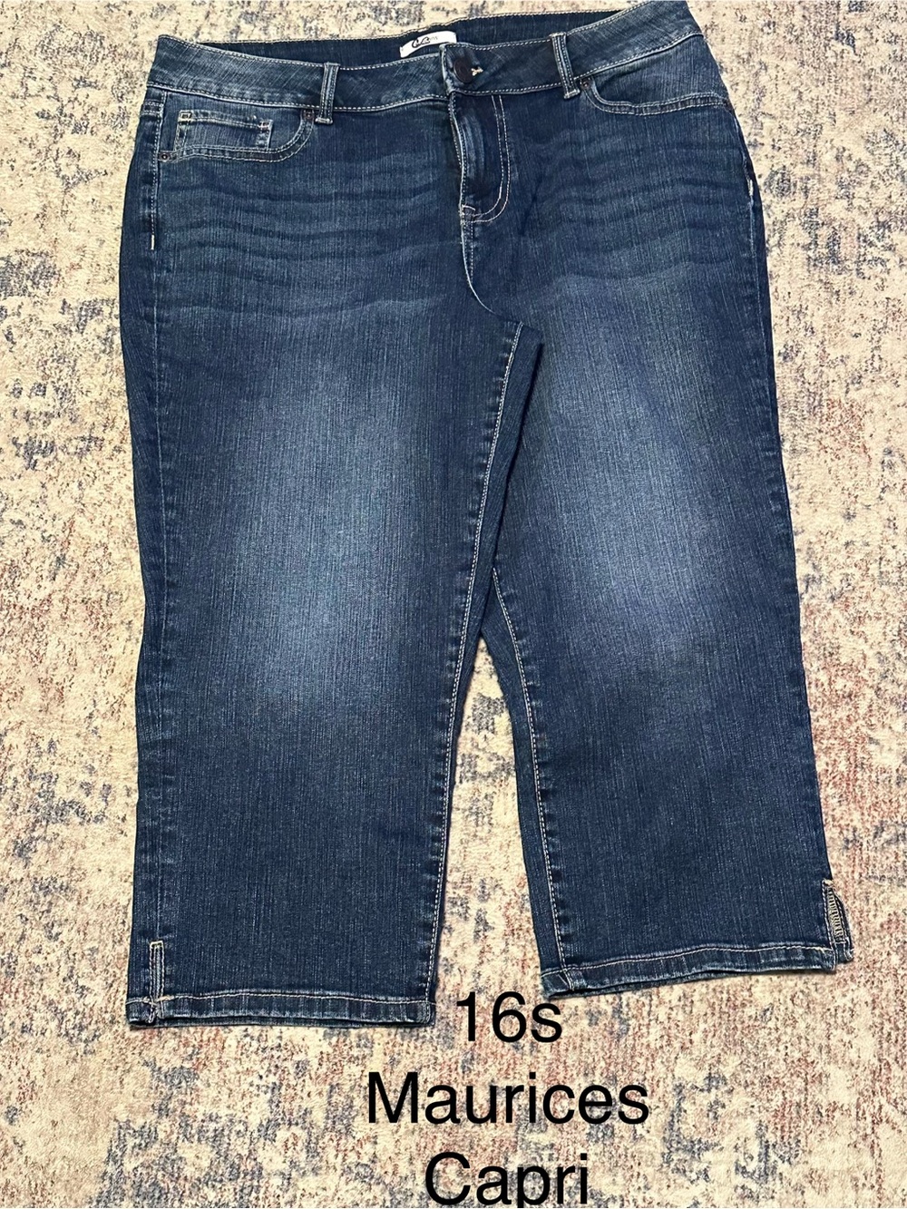 Maurices Women’s Dark Blue Capri Jean
